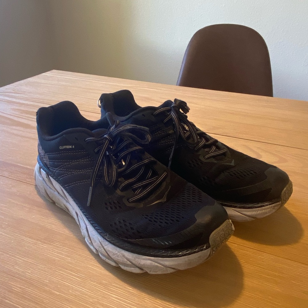 Hokas Clifton 6, size 9.5